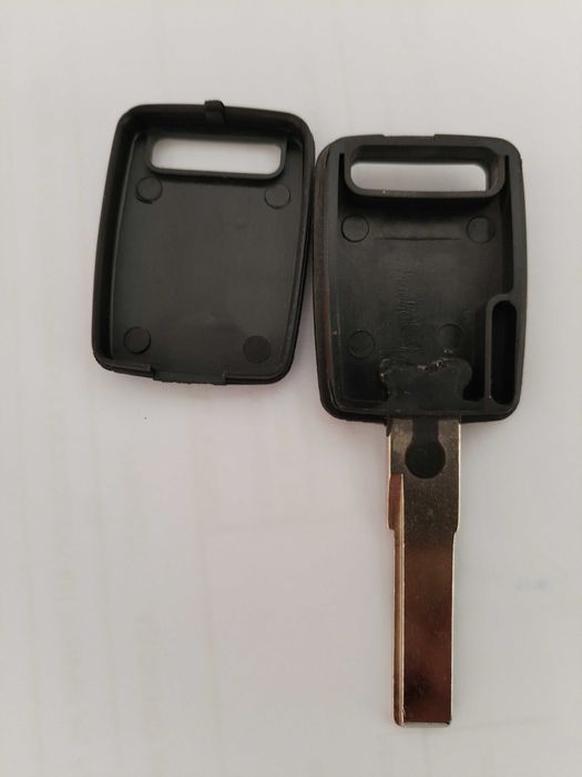 Дистанционно, заготовка ключ и аварийни Audi