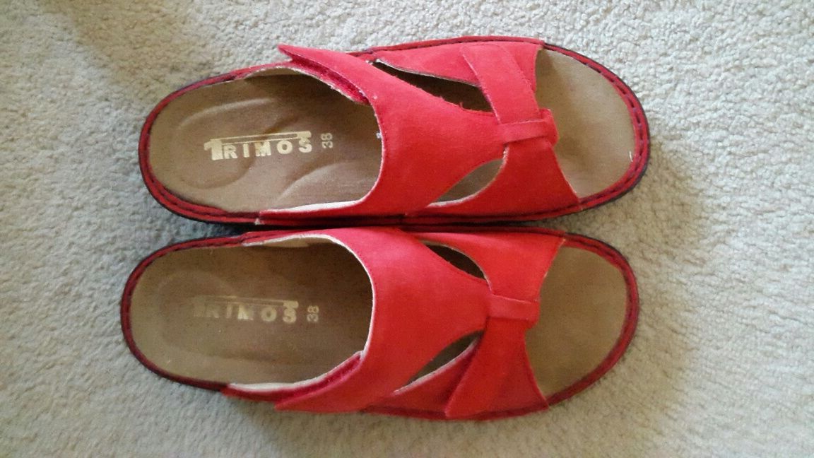 Pantofi rosii de piele