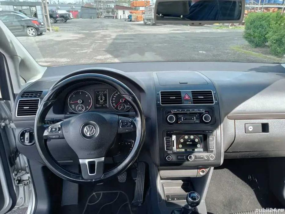 VW Touran 1.6 TDi 105 Cp 2012 Euro 5