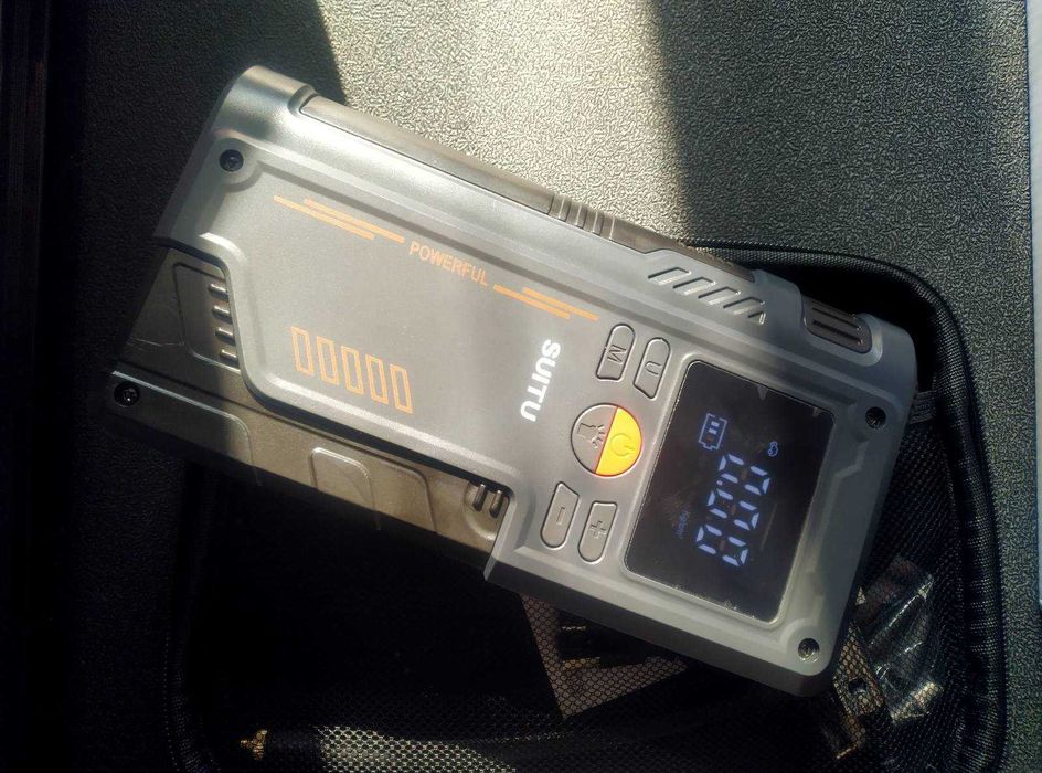 Стартерна батерия бустер за кола power bank 4в1 с к-р 150PSI 20000 mA