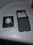 Samsung Z flip 5. 180т