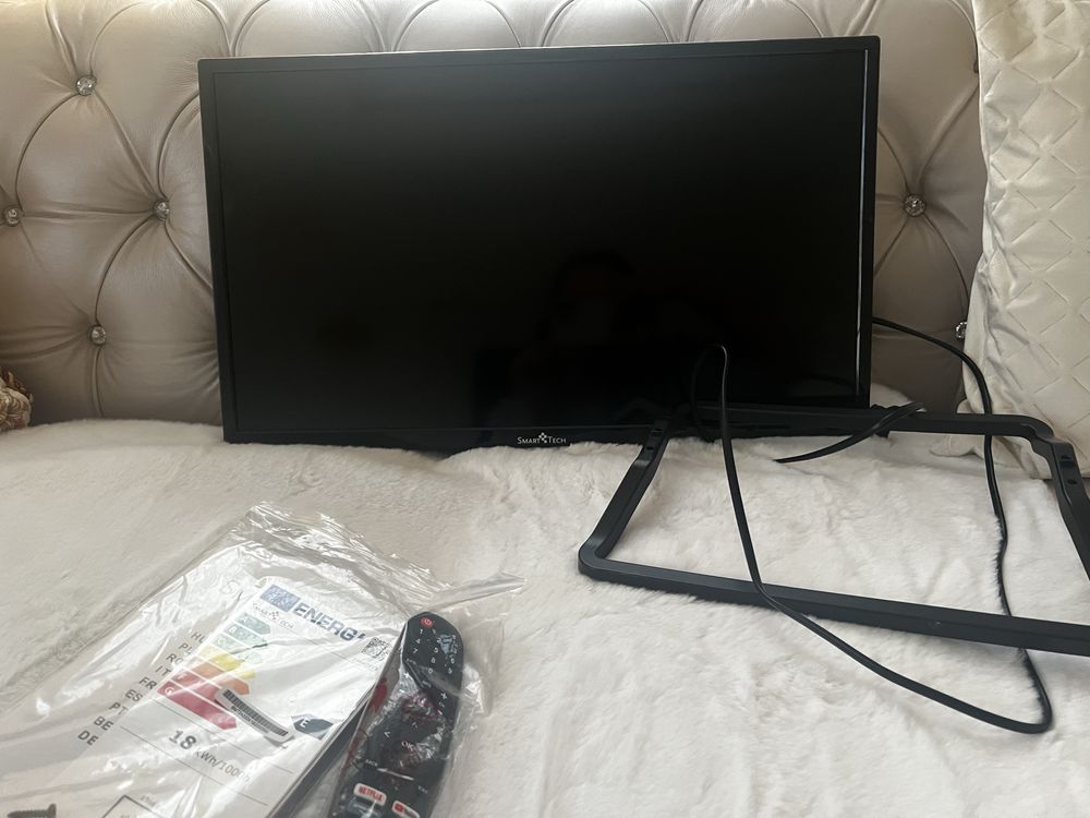 Телевизор smart TV SmartTech 24’