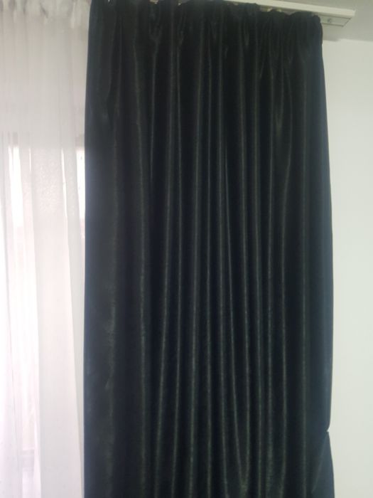 Draperi negre.grose