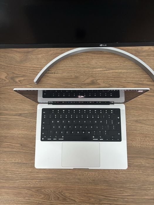 MacBook M1 Pro 14"  2021 16gb 1TB