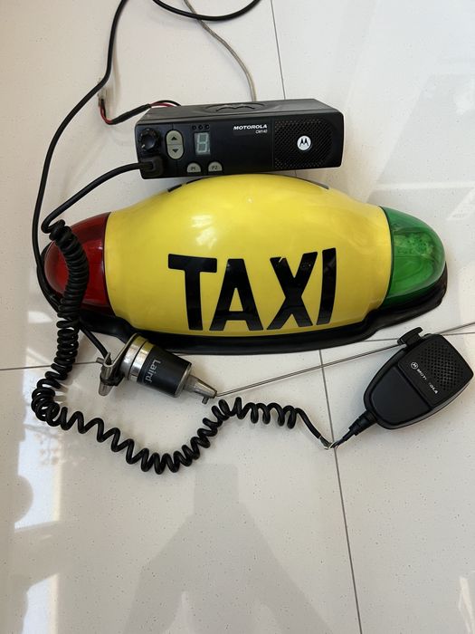 Statie , cupola si antena taxi