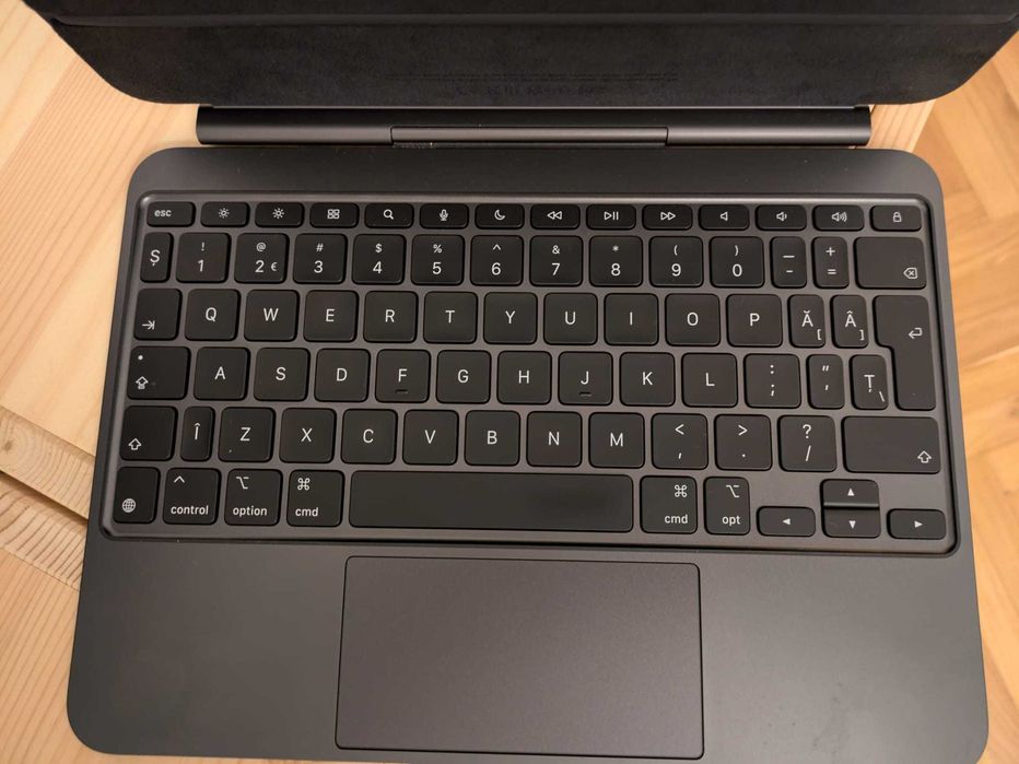 Apple Magic Keyboard iPad pro 11’’ M4