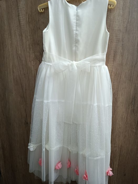 Нарядное платье для девочки