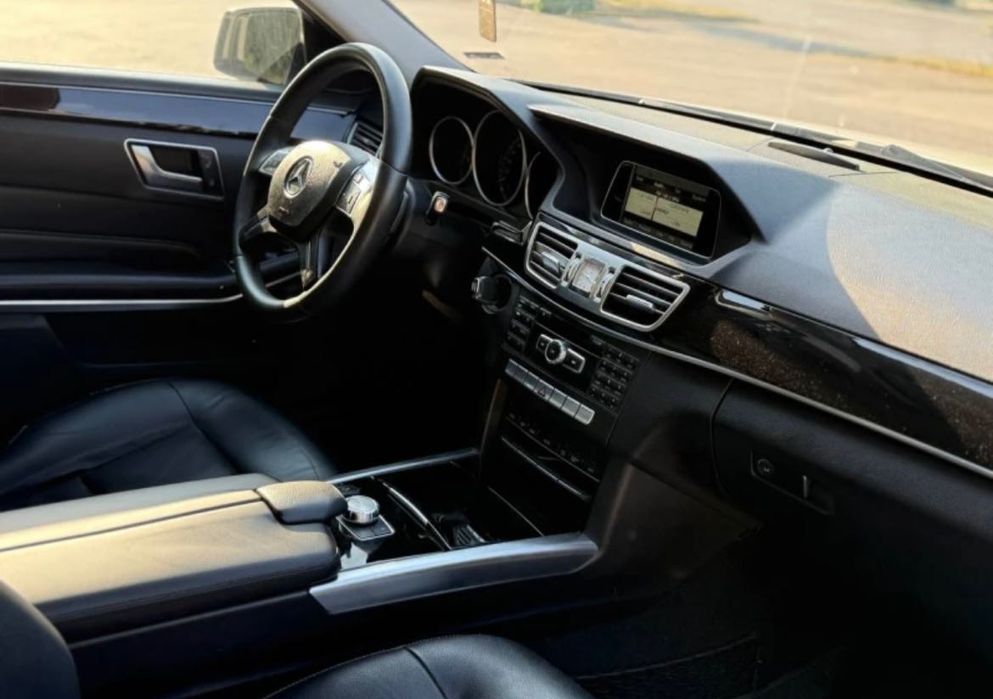 Mercedes-Benz E 200 E200 136кс