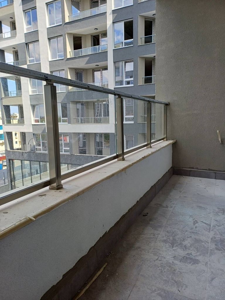 Продава се Двустаен апартамент в Бургас, Лазур - 74 кв.м за 1555 €/кв.м - Снимка #11