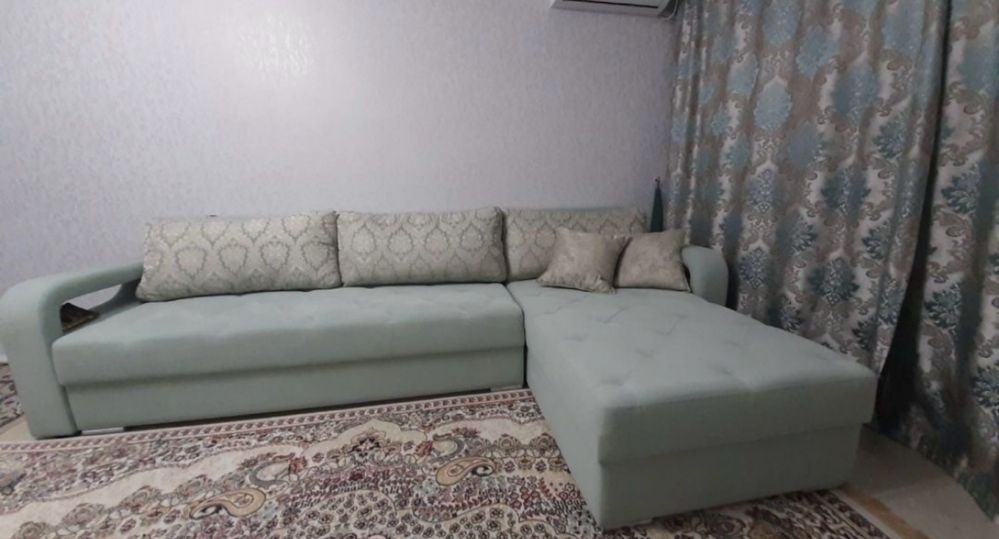 Диван угловой, срочно