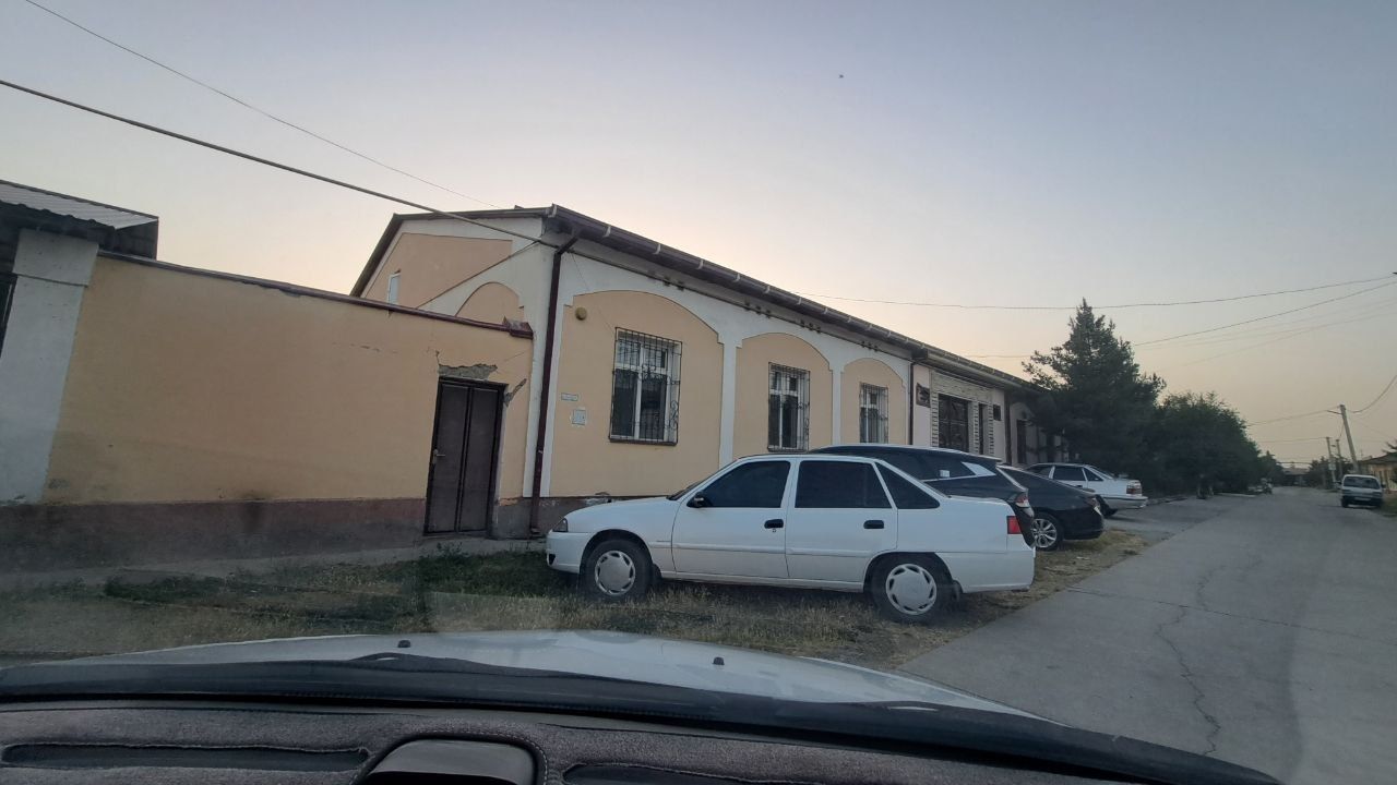 Сайёхатда Котедж Сотилади 6 соток 4 хона Мулжал Мамлакат ресторани