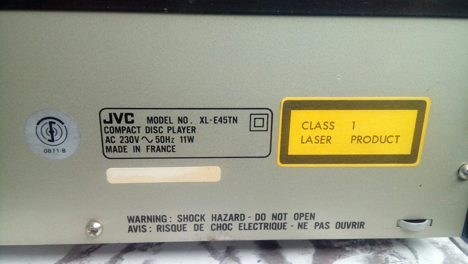 Cd  JVC Kenwood și  XP 2000