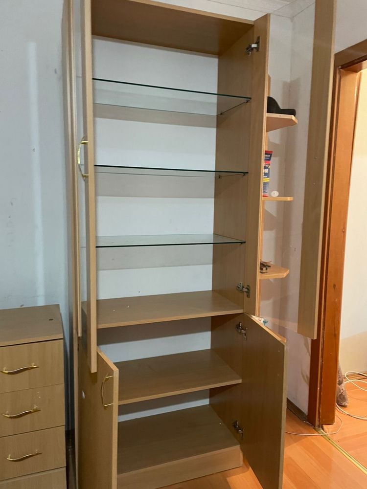 Продам 2 шкафчика и 1 комод