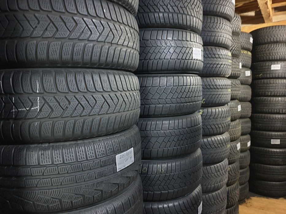 Anvelope Second Hand Dunlop Iarna-245/45 R19 102V,in stoc R17/18/20/21
