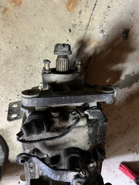 Скоростна Кутия Mitsubishi Canter