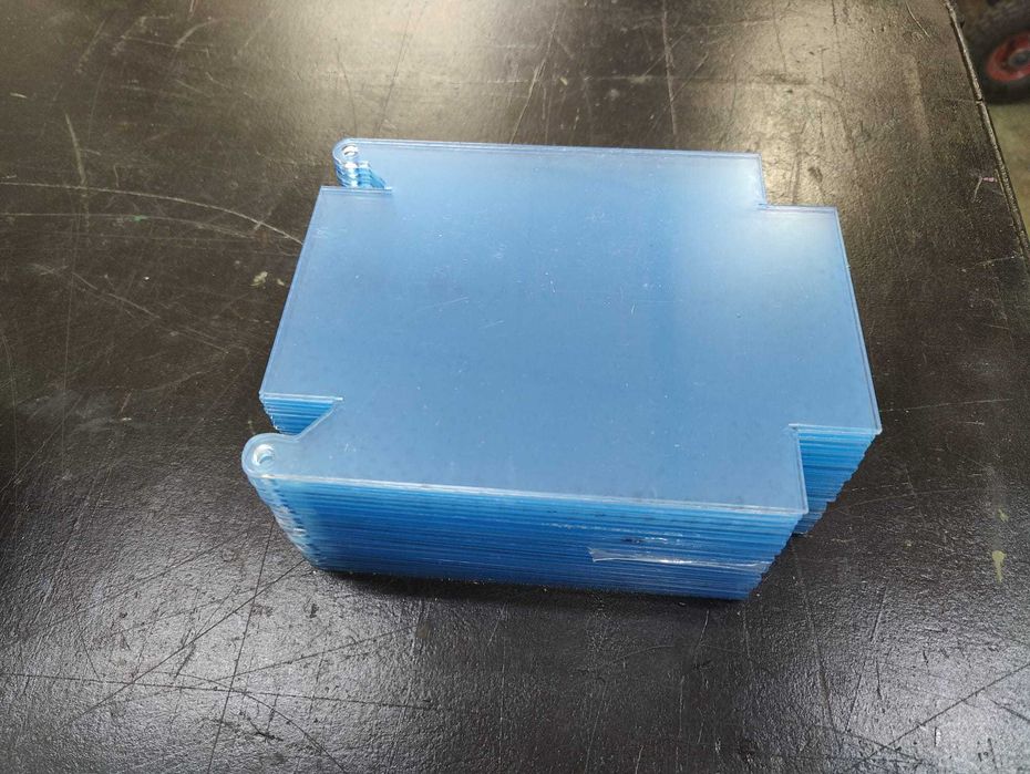 Taiere si termoformare plexiglas