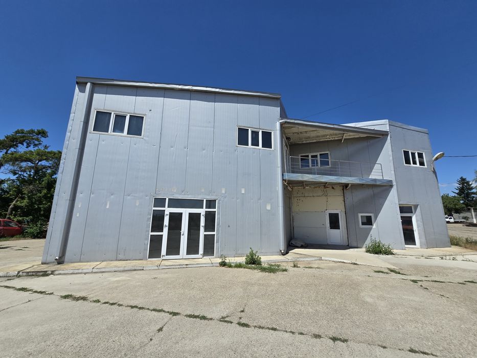 Inchiriez hala clădire birouri 300mp Iași Dancu