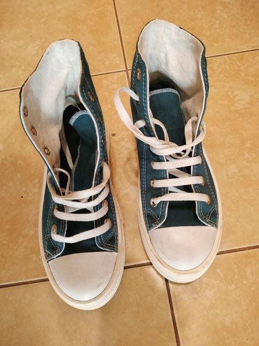 Converse still 39-40