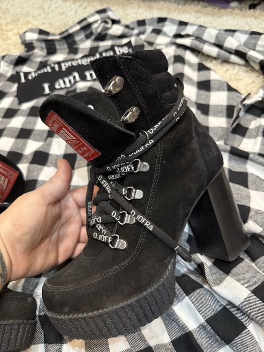 Обувки на ток Djofra