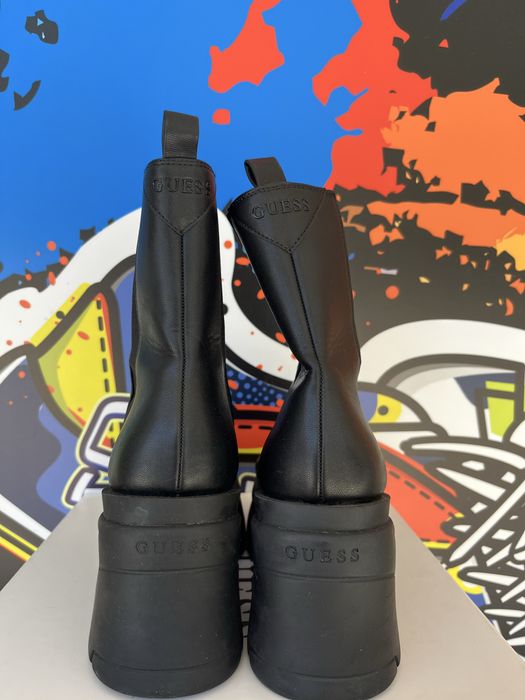 Дамски боти Guess номер 39