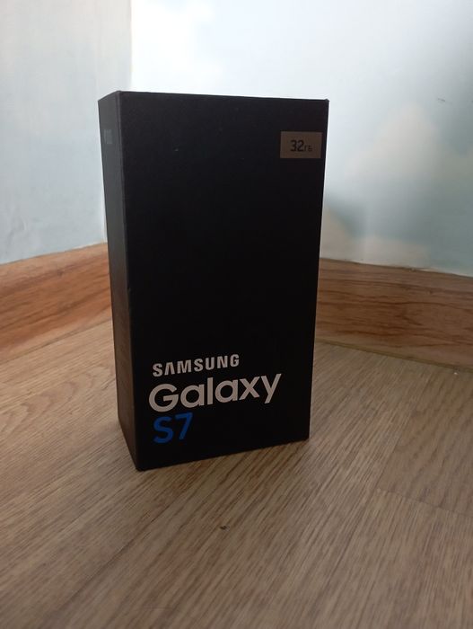Коробка на телефон Samsung S7