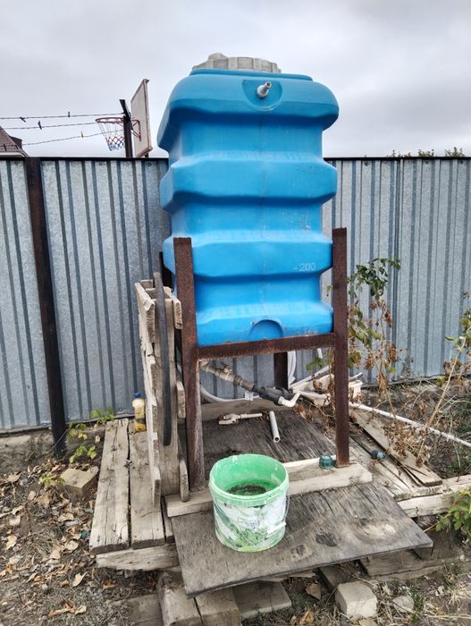 Продам ёмкость для воды