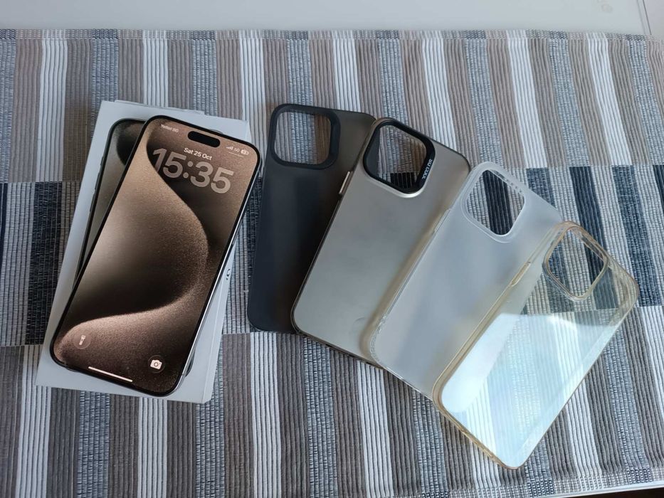 Iphone 15 Pro Max 256GB В гаранция до 03/05/2026г + 4кейса подарък