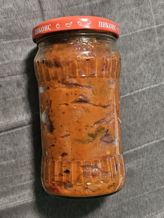 Продавам  едросмляна лютеница