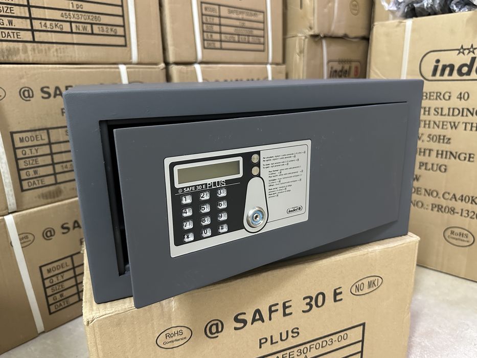 Seifuri noi antiefracție / cod numeric + cheie electronică