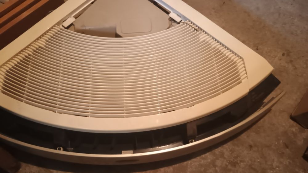 Ъглов климатик осака