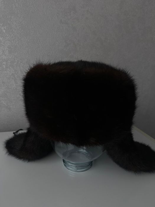 Продам норковую шапку ушанка в отличном состоянии