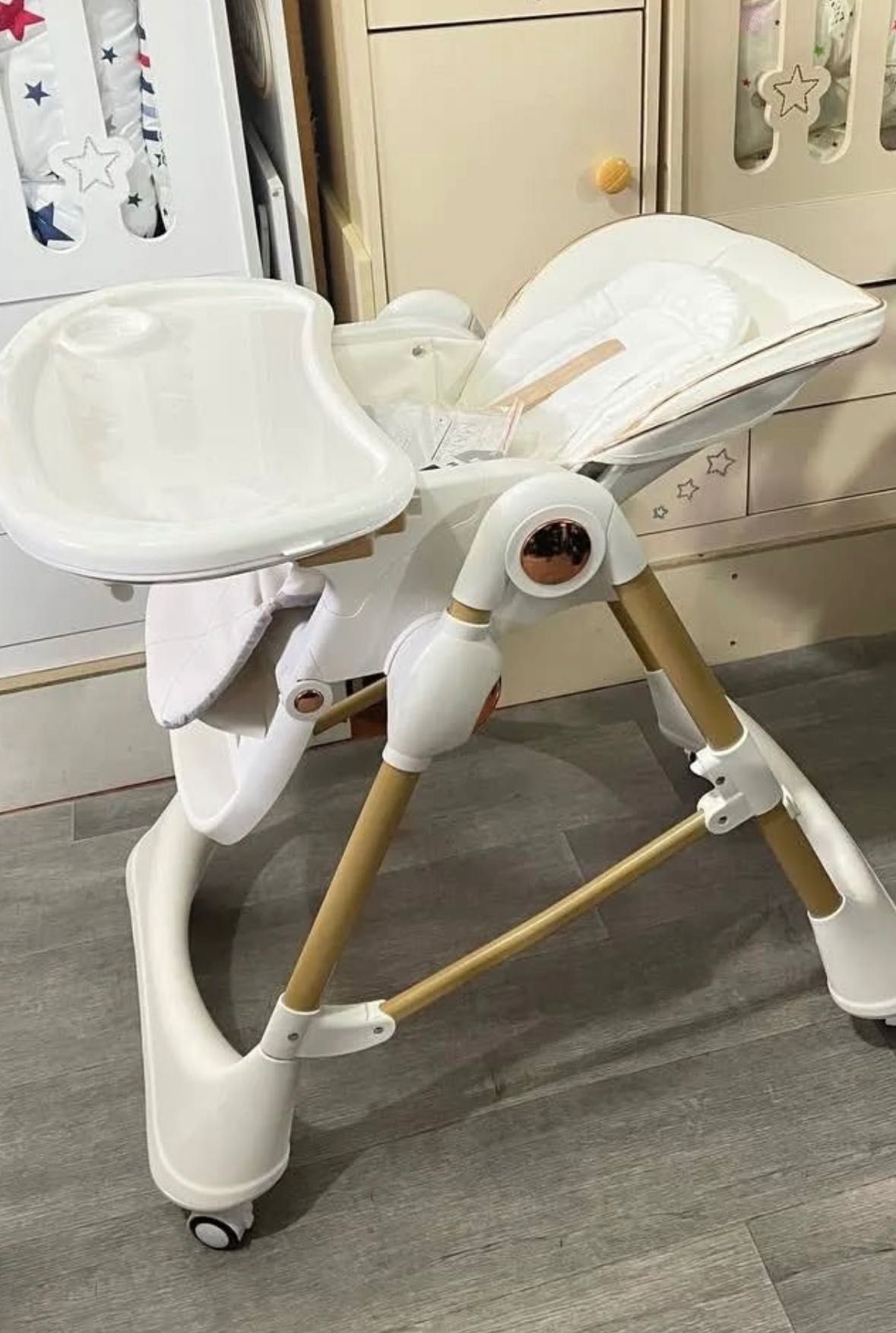 Стульчик для кормления Kidilo