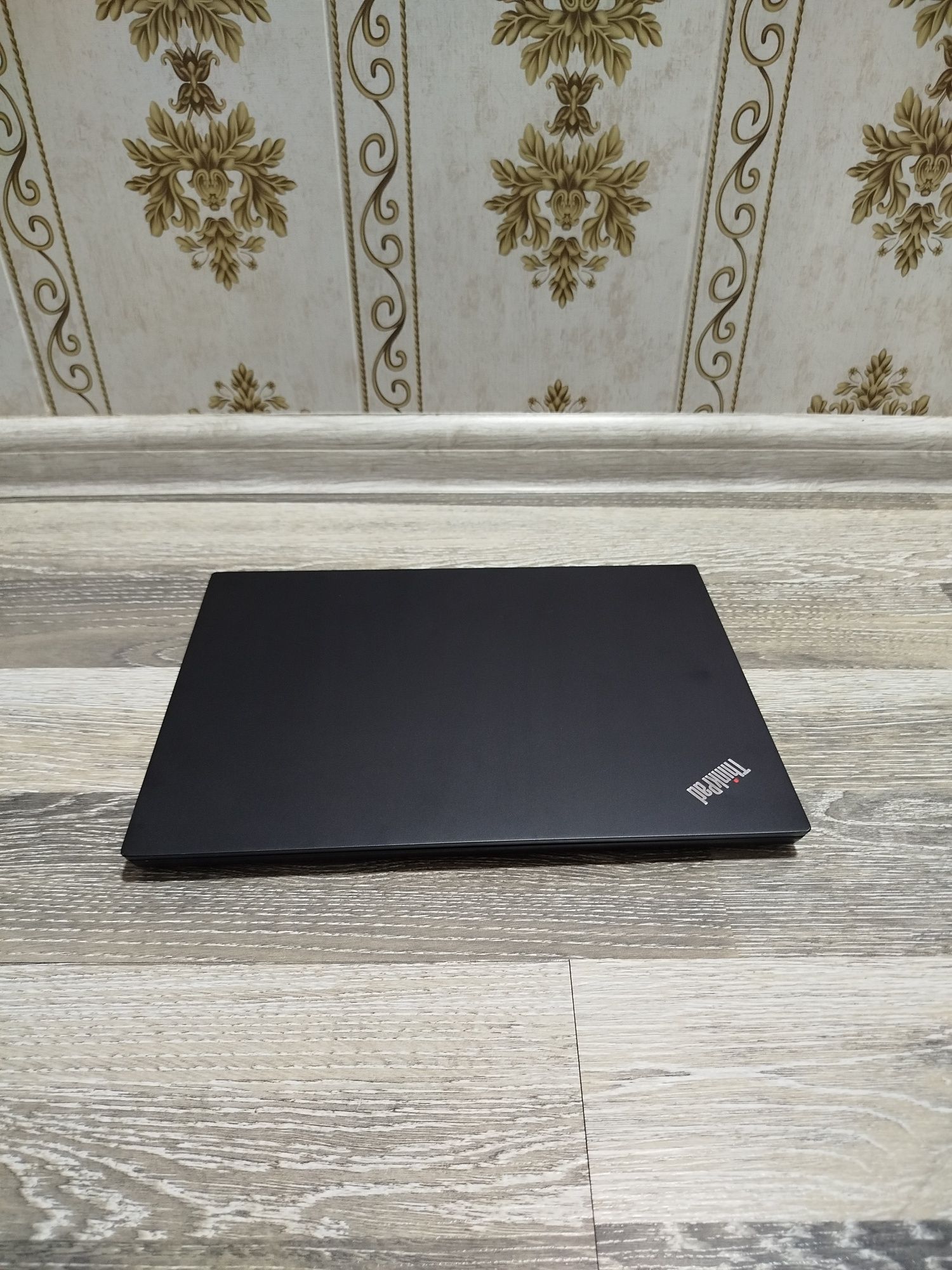 Lenovo thinkpad i5-10210U(10-покаления) IT boyicha oqidiganla uchun