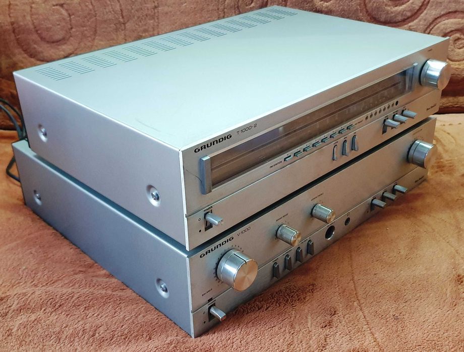 Grundig T1000 tuner si Grundig V1000 statie