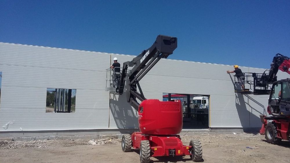 Hale metalice de înaltă calitate adaptată nevoilor tale.