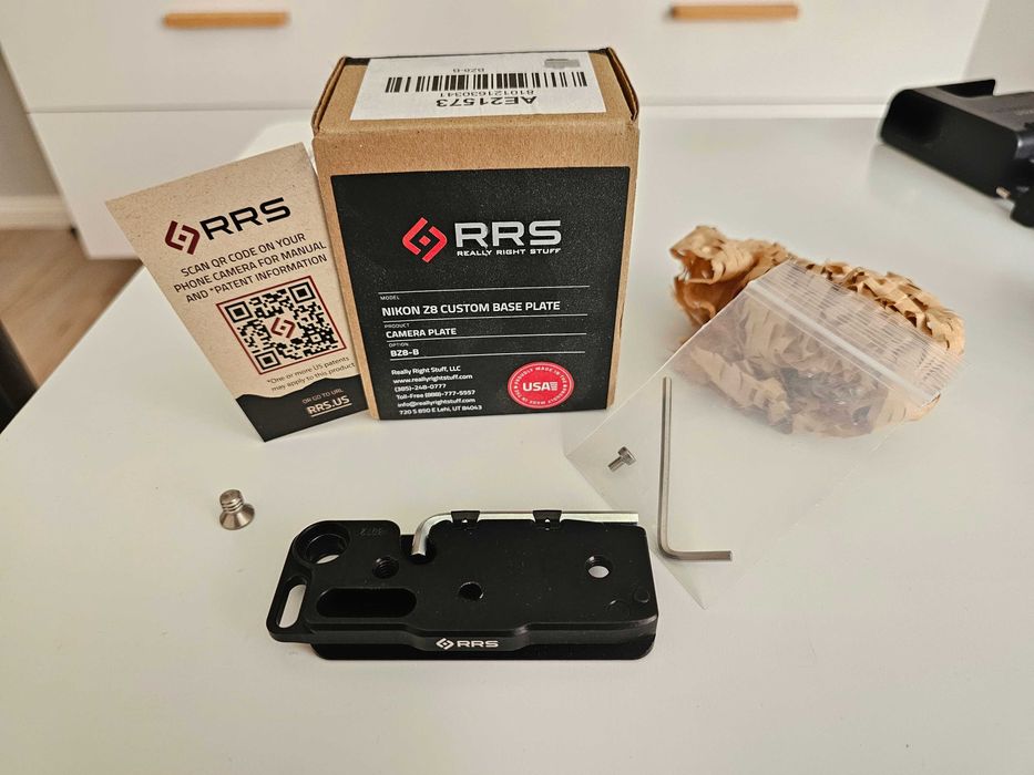 Vand placa noua pt. Nikon Z8 - Really Right Stuff RRS Base Plate BZ8-B