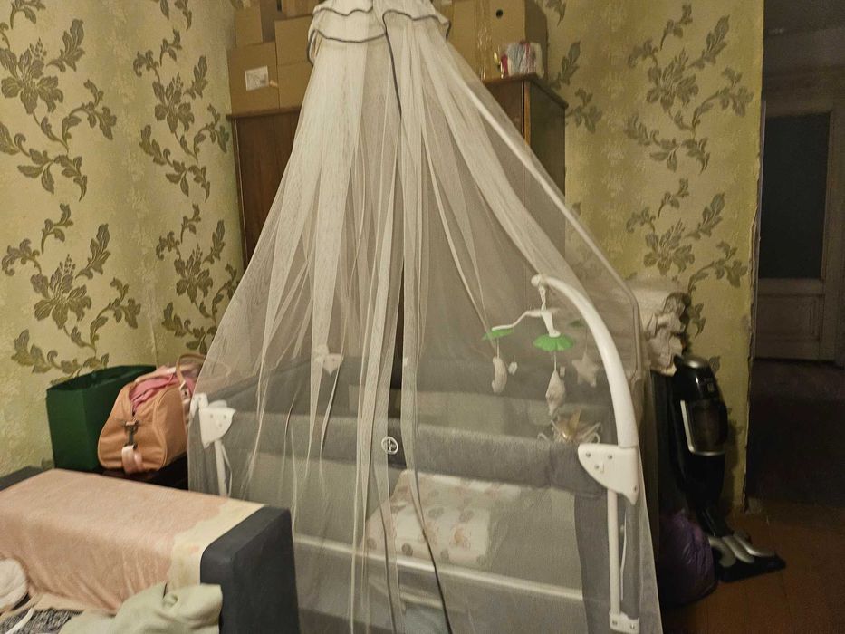 Детская кроватка