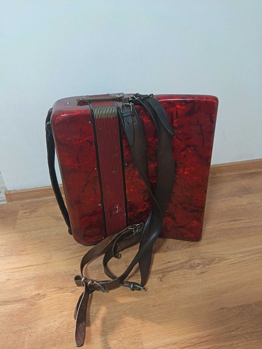 Acordeon soprani 80 basi, 7 registre