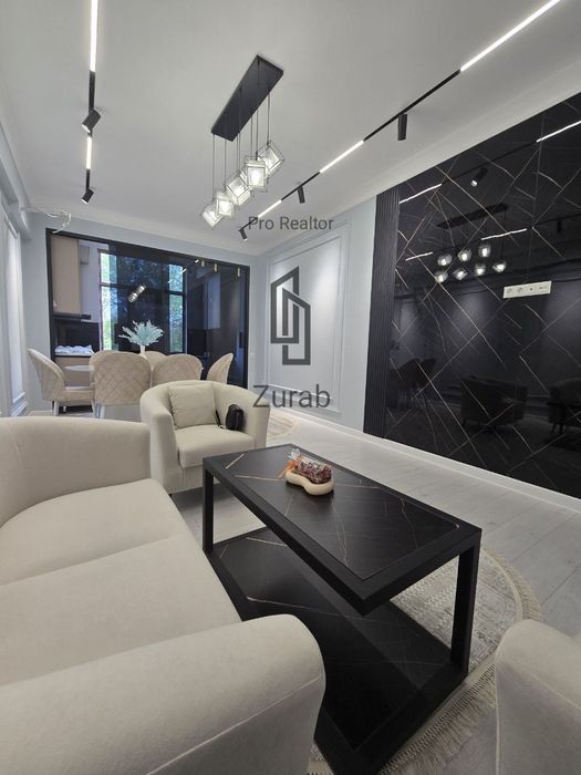 Новостройка  Паркентский  3/5/12 70.5 m²