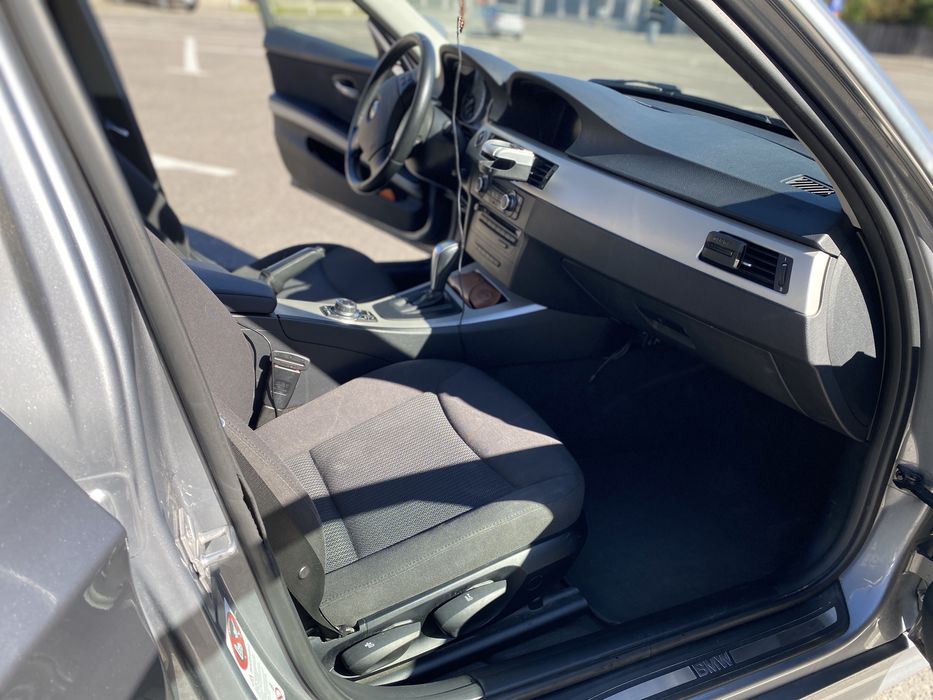 Bmw seria 3 e91 318d an 2012