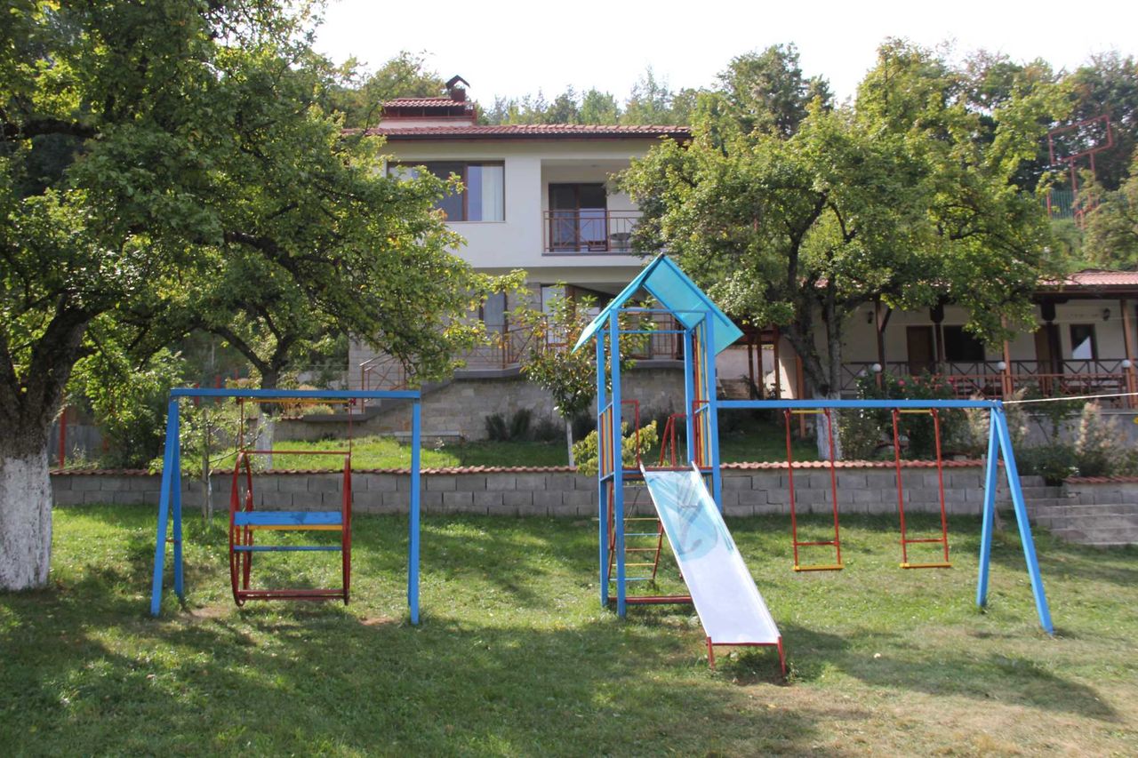 Продава се Къща в Смолян, в.з. Смолян - 270 кв.м за 2223 €/кв.м - Снимка #16