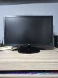 Monitor LG diagonală 65 cm