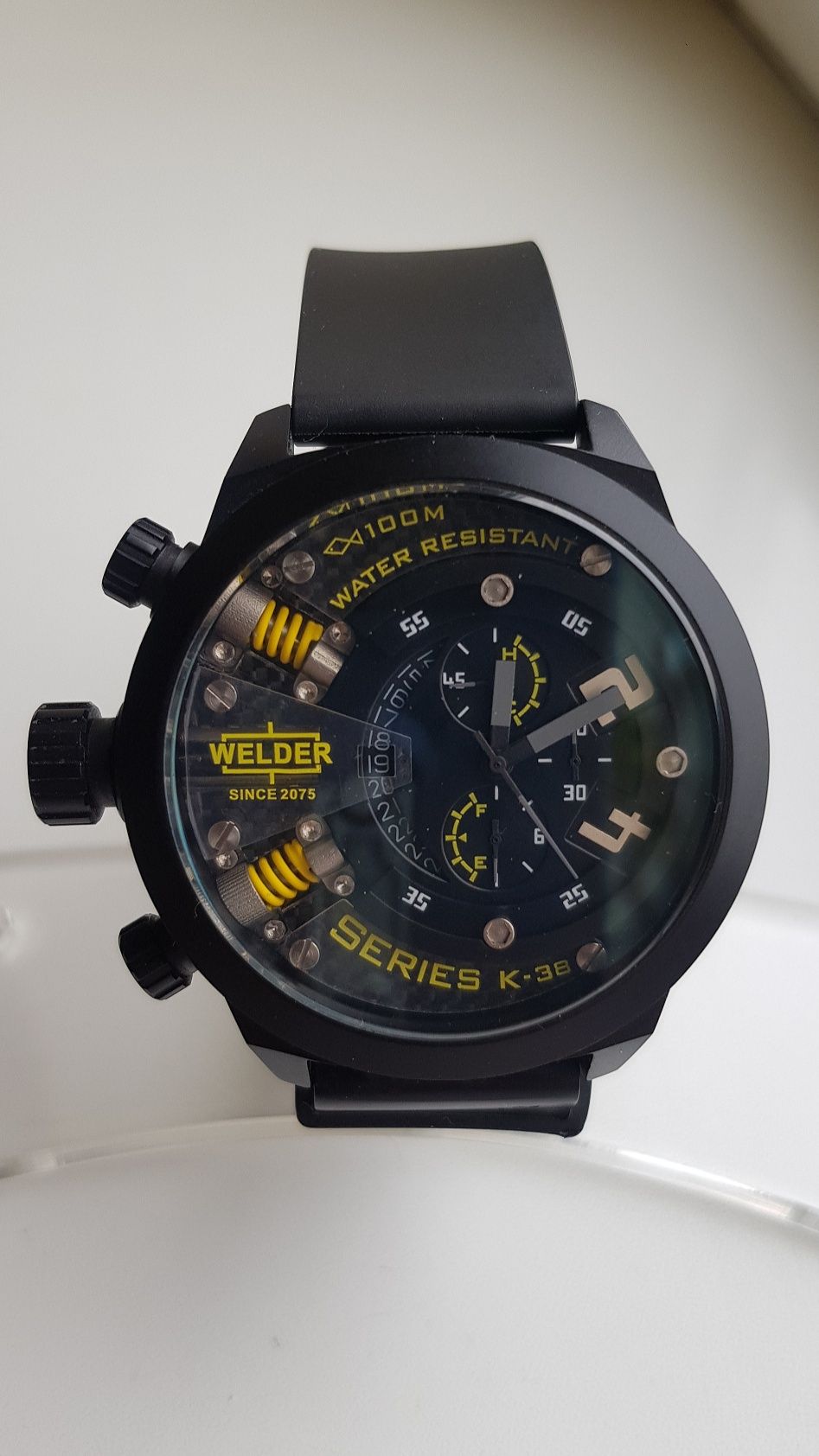 Мужские оригинальные часы WELDER - K38. 700