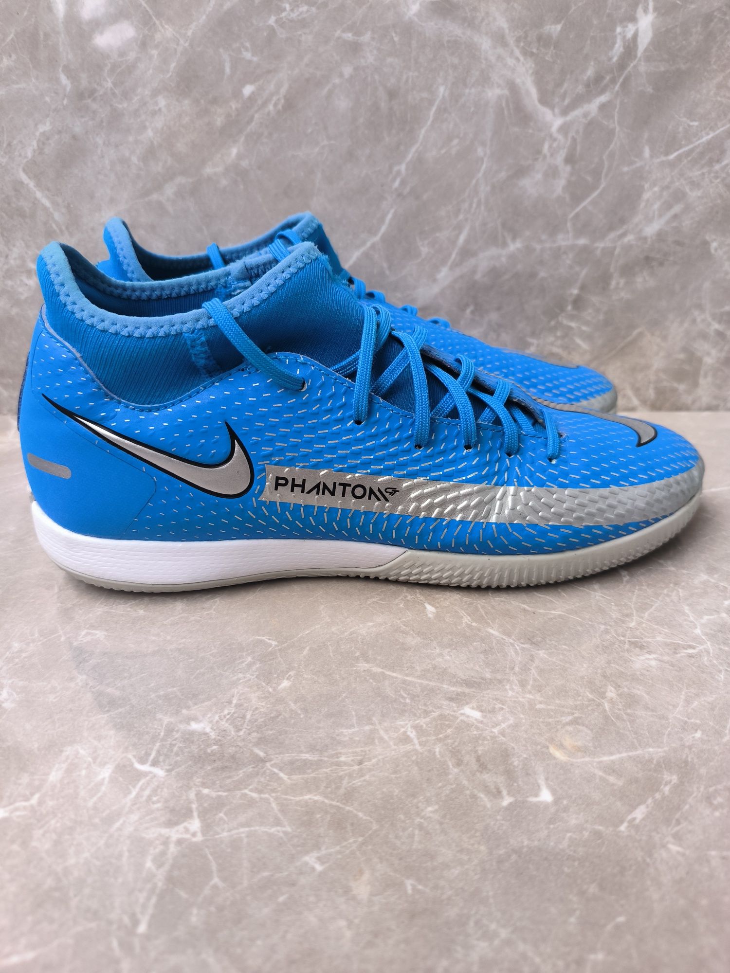 Nike PHANTOM футболни обувки 41 номер
