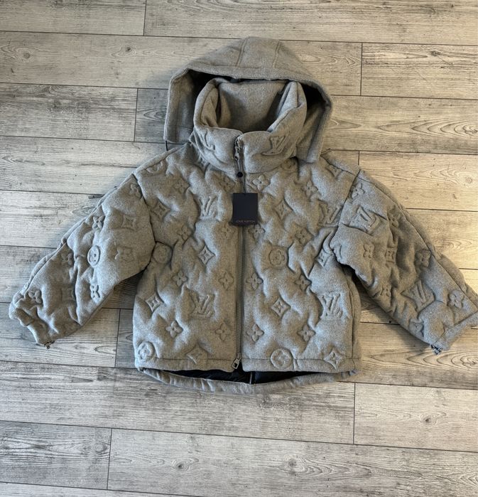 IN STOC | Geaca Louis Vuitton Premium cu umplutura de puf