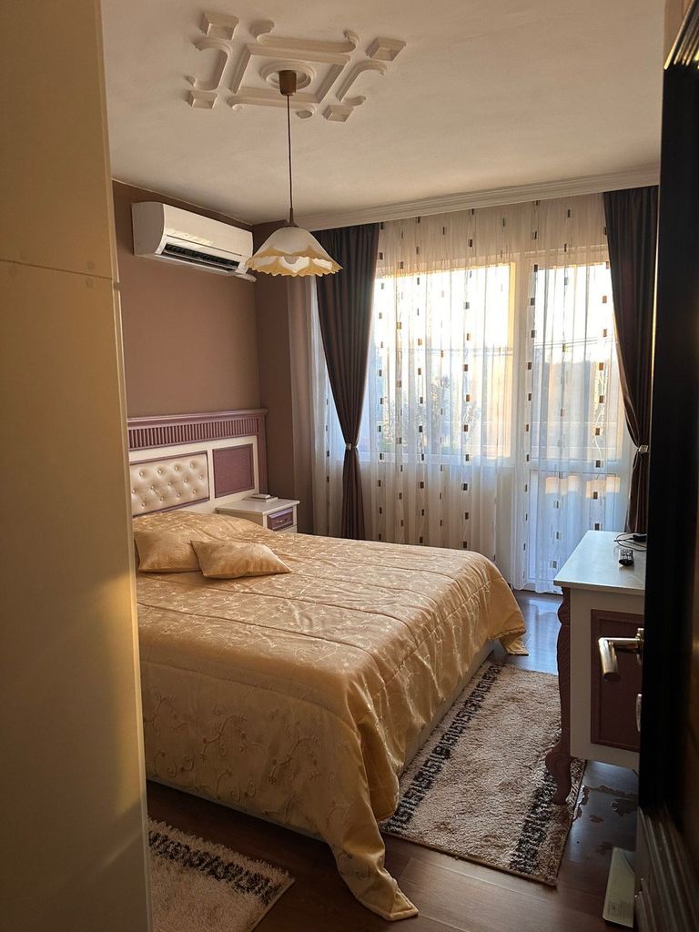 Продава се Четиристаен апартамент в Пловдив, Кючук Париж - 110 кв.м за 1728 €/кв.м - Снимка #3