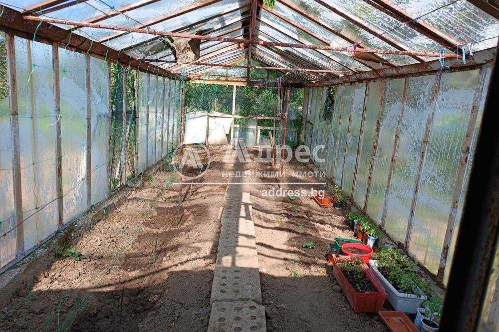 Продава се Къща в с. Липник, Област Разград - 317 кв.м за 155 €/кв.м - Снимка #15