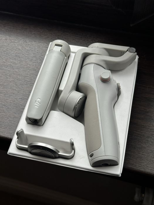 Стабилизотор для телефона DJI Osmo 6