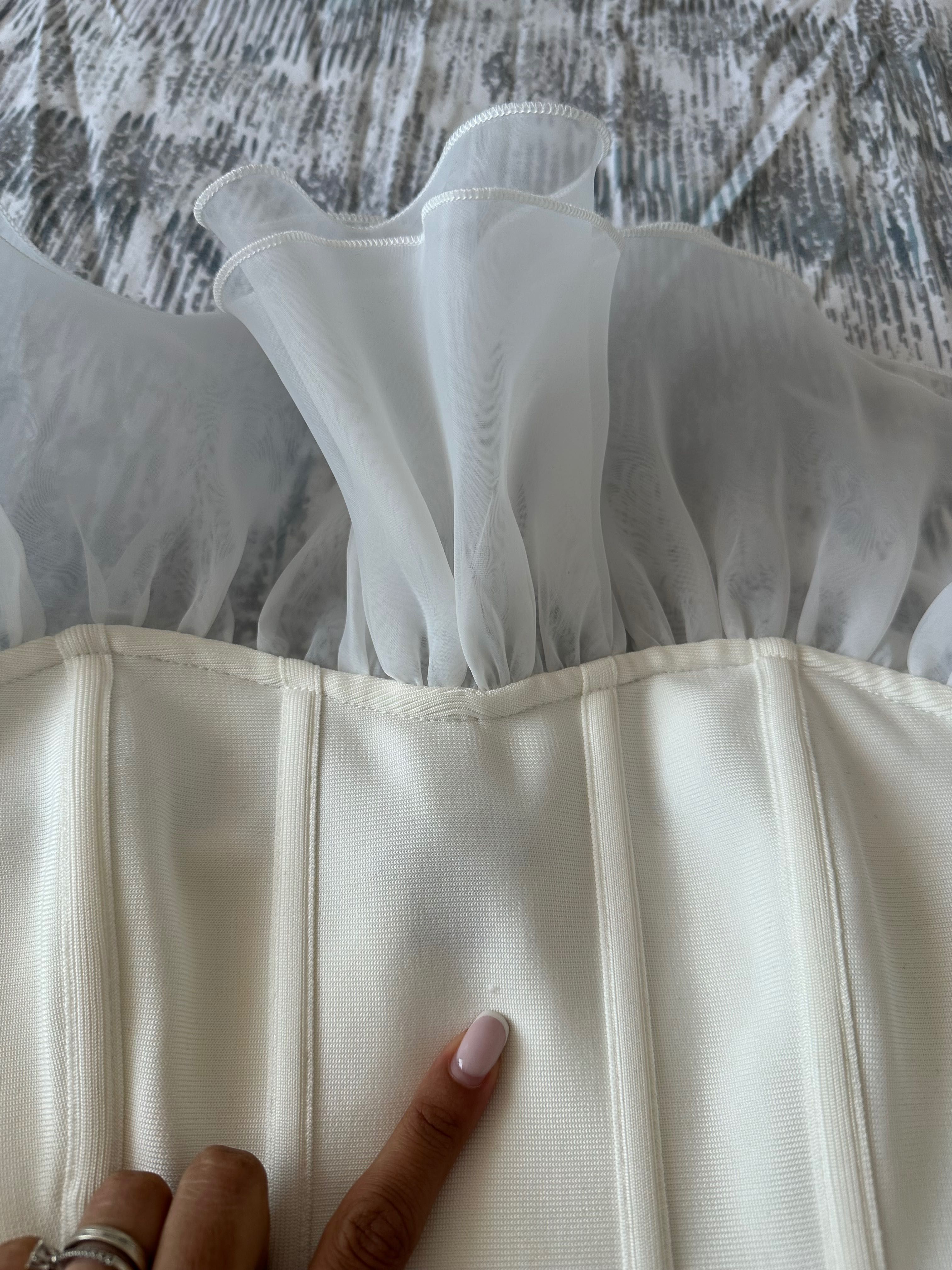 Karen Millen бяла рокля с органза