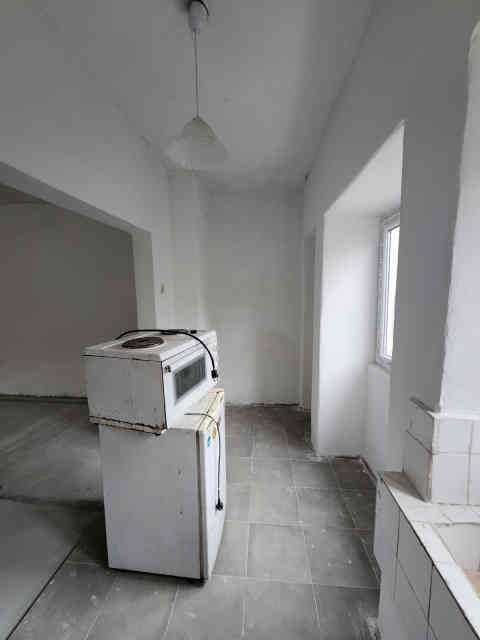 Продава се Къща в с. Брестовица, Област Пловдив - 120 кв.м за 417 €/кв.м - Снимка #2